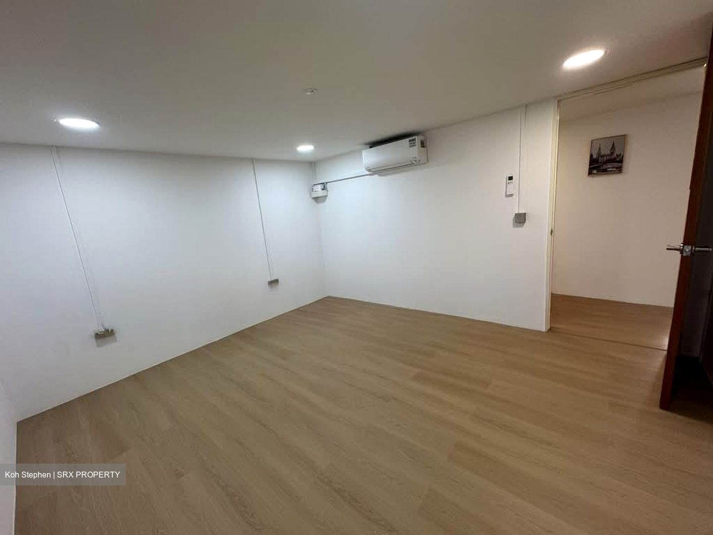 Invest Ho Building (D13), Factory #530466211